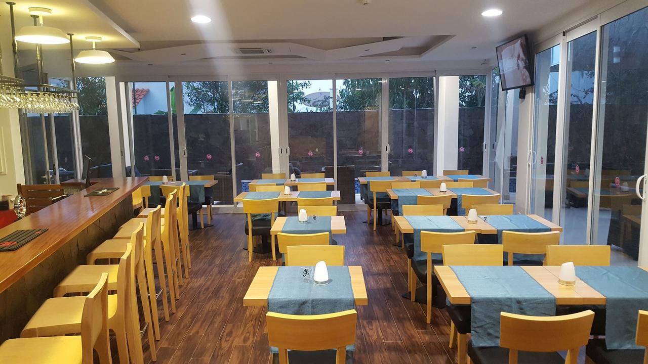Blue Marlin Hotel Минделу Экстерьер фото